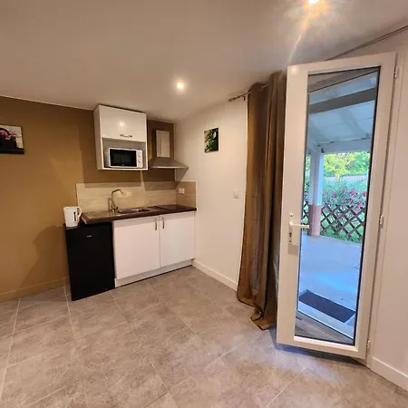 Lafe, Paisible Apartment Seysses